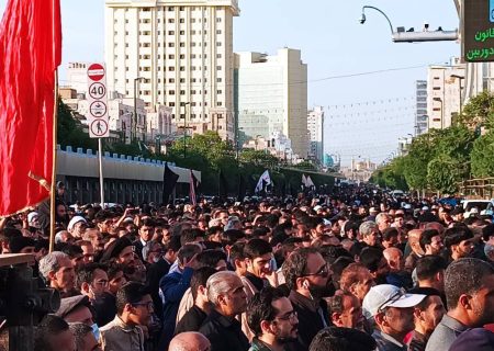 مراسم عزاداری مردم مشهد در سوگ رئیس‌جمهور برگزار شد