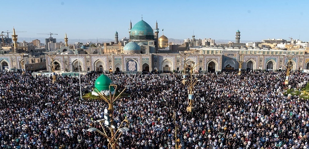 برگزاری مراسم دعای پر فیض عرفه در حرم مطهر رضوی+فیلم