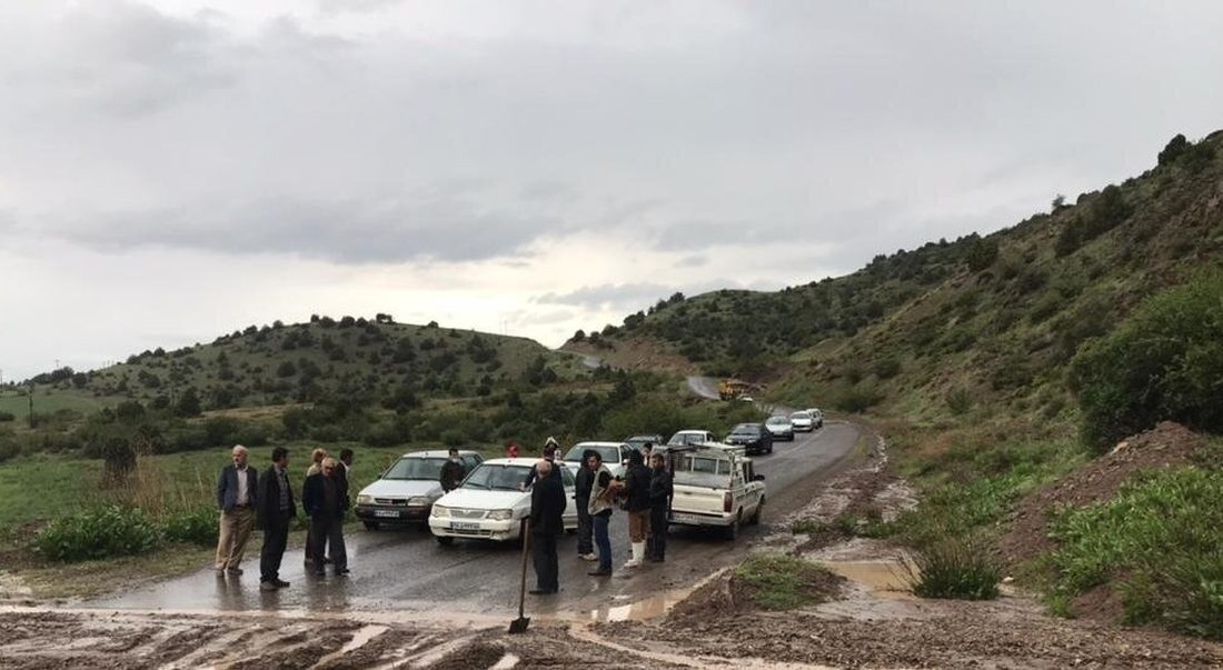 مسدود شدن راه ارتباطی ۸ روستای کلات