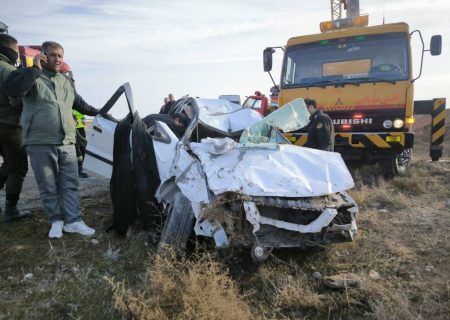 حادثه واژگونی خودروی سمنددرجاده مشهد به کلات قربانی گرفت