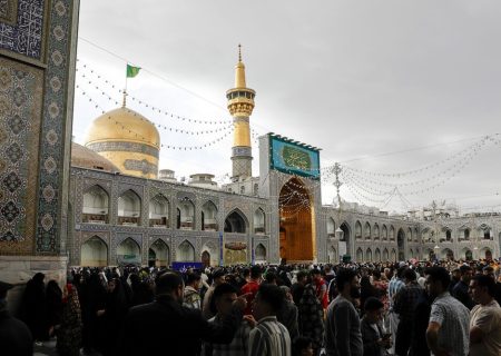 شهر بهشت غرق در شادی میلاد امام حسین (ع)