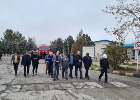 سید حسن حسینی فرماندار مشهد ازتاسیسات نفتی انبار شهید بیخوش مشهدبازدید کرد