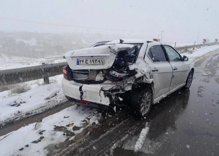 تصادف زنجیره‌ای شش خودروی سواری ۱۲ مصدوم برجای گذاشت+ فیلم