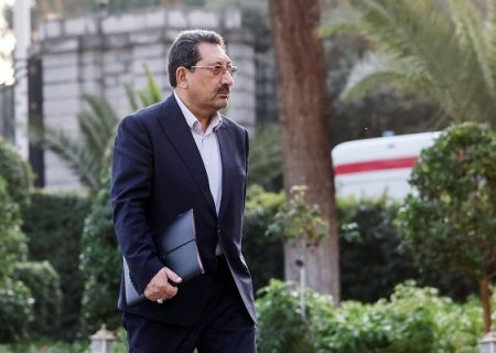 تخلف آقای وزیر و مشاورش در حادثه هرمزگان!/ امضا‌های طلایی نصیب چه کسانی می‌شود؟