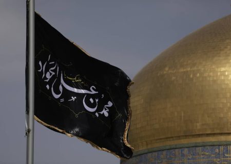 حرم امام رضا(ع) سیاه پوش شد + تصاویر