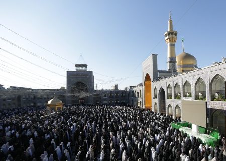 اقامه نماز عید قربان در حرم رضوی