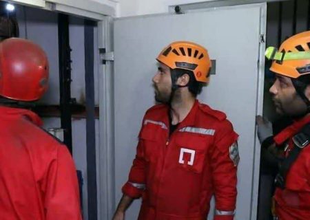 بر اثر قطعی برق در ۴۸ ساعت گذشته انجام ۴۵۰ مأموریت برای نجات محبوس شدگان در آسانسور در مشهد