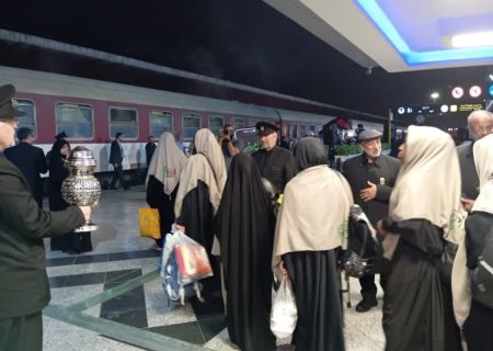 اعزام طلاب جامعة المصطفی به سفر اربعین از مشهد