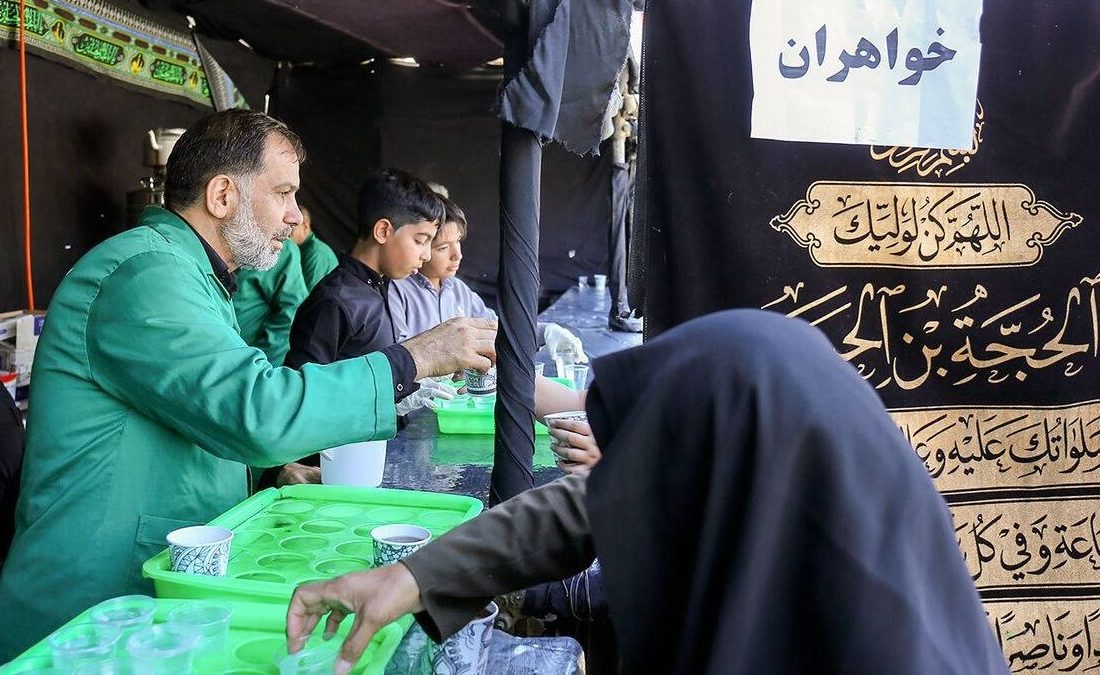 راه‌اندازی مواکب خدمت‌رسان حرم رضوی در آستانه اربعین در مشهد