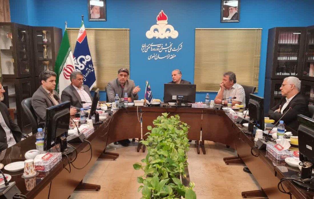 تقدیر ازاقدامات شایسته علی اصغر اصغری مدیر عامل پخش فرآورده های نفتی خراسان رضوی