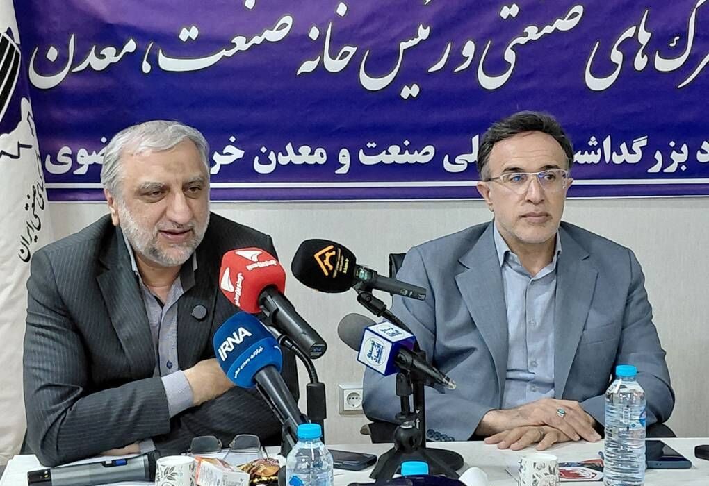 واگذاری ۴۰هکتار زمین در شهرک‌های صنعتی برای ساخت نیروگاه‌های خورشیدی