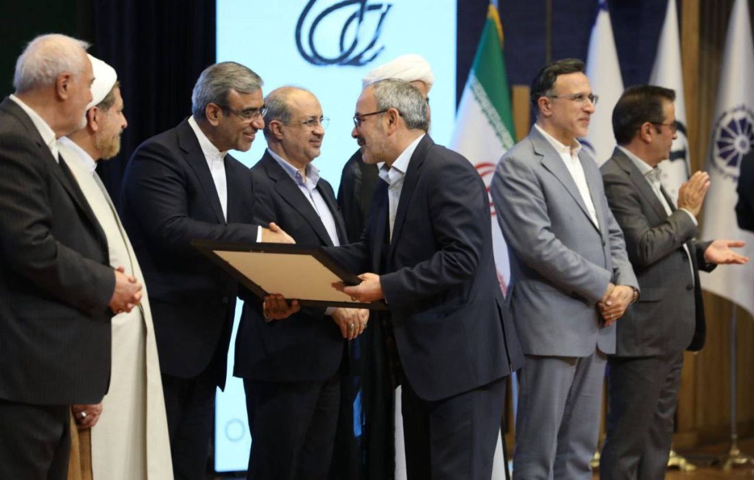 انتخاب صنایع غذایی رضوی به‌عنوان واحد نمونه صنعتی خراسان رضوی در سال ۱۴۰۴