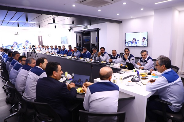 تدوین اولویت هادرفولاد سنگان:تولید پایدار ،تداوم توسعه ،افزایش بهره وری و کار تیمی