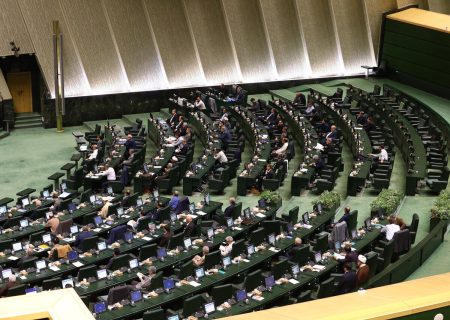 آقای اژه‌ای تذکر می دهم اگر کیان خانواده‌ فرو بپاشد مسئولش شما هستید !