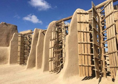 بازدید گردشگران خارجی از جاذبه‌ های تاریخی خواف