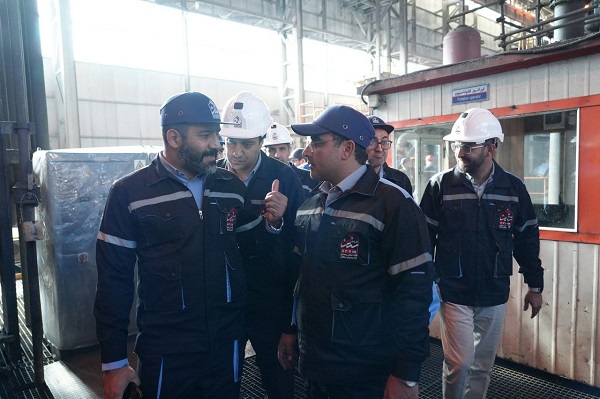 تأکید مدیرعامل اپال کانی پارس بر توسعه پایدار و ارتقای بهره‌وری در بازدید از کارخانجات اپال پارسیان سنگان