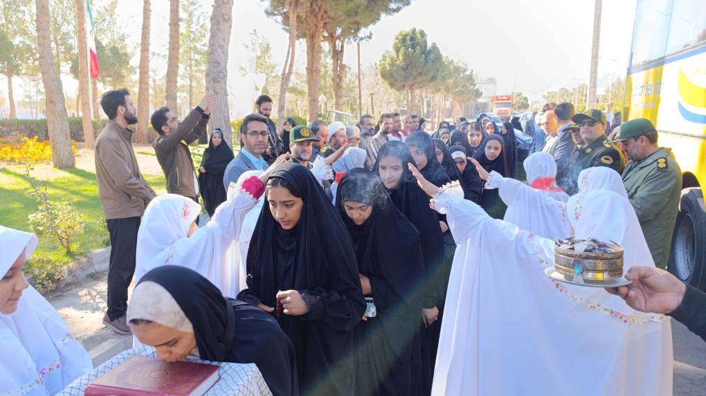 اعزام دانش آموزان دختر جغتای به اردوی راهیان نور