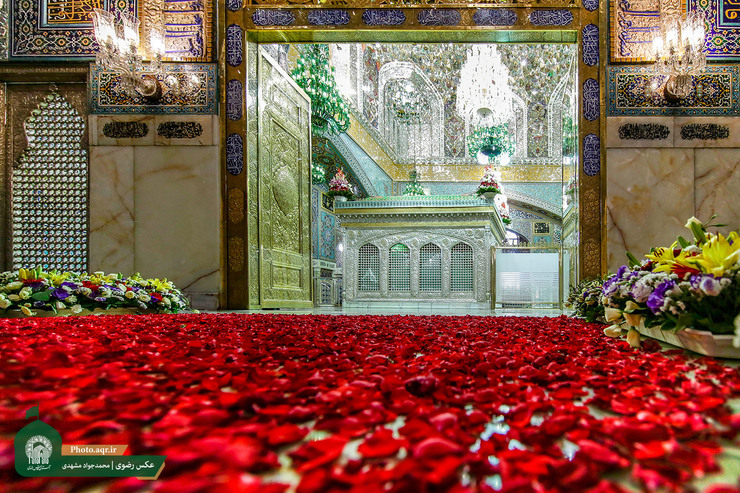 شکوه بهاری حرم مطهر رضوی به مناسبت میلاد کوثر