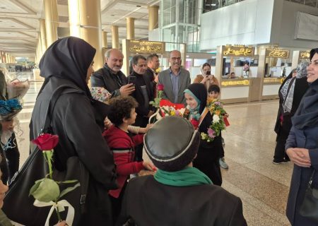 استقبال از دختر محجبه شطرنج کشور در مشهد