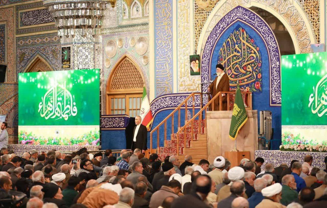 فشار اصلی دشمن، تغییر هویت دینی و فرهنگی ملت ایران است