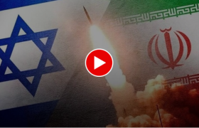 آندره مارتیانوف، تحلیلگر و متخصص مسائل نظامی و دریایی گفت: تنها توانایی دشمن، خرابکاری‌های پنهان است، چون در جنگ رو در رو شکست می‌خورند. اگر اسرائیل دست به اقدامی بزند، ایران او را خُرد و خاکستر خواهد کرد.  سپر آهنین ایران، هر متجاوزی را به آتش می‌کشد!