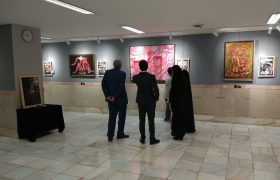 گشایش نمایشگاه عکس «روز سیزدهم جنگ» در موزه حرم رضوی