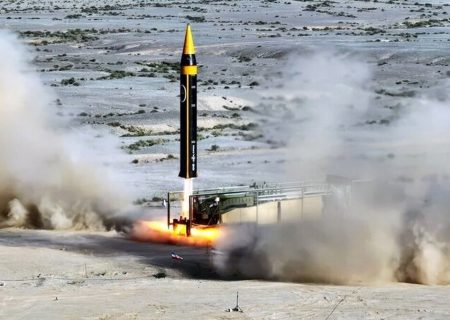 تحلیل گاردین از نقش آفرینی موشک خرمشهر و شکست گنبد آهنین در مقابله با موشک‌های بارشی ایران