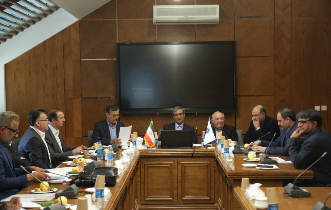 استاندار خراسان رضوی: کشور نیازمند عبور از چالشهای فعلی حوزه انرژی است