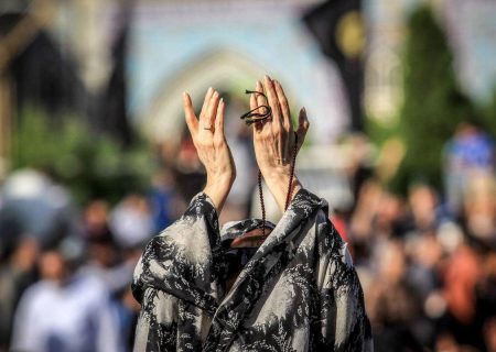 برگزاری مراسم دعای عرفه و گرامیداشت امام شهید و شهدای جنگ رمضان در جوار گلزار شهدای بهشت رضا (ع)