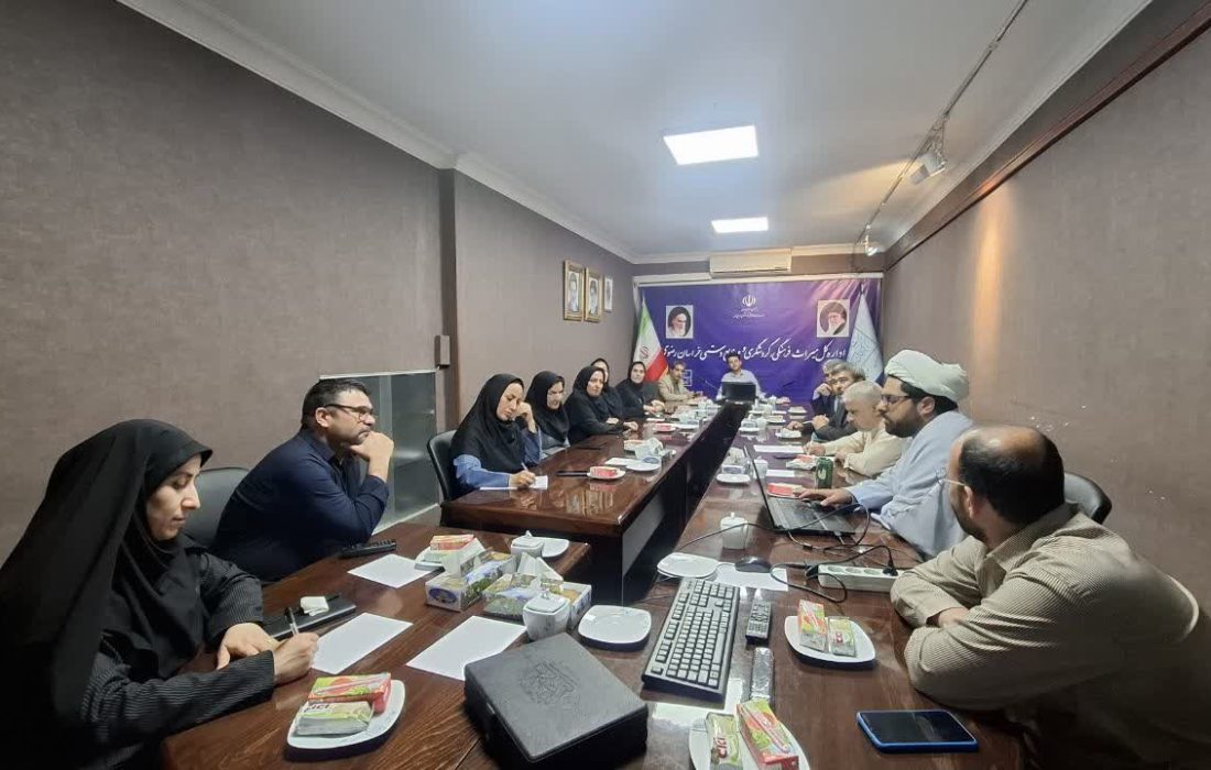 کارگاه آموزشی تاثیر نماز در آرامش روح و روان در اداره کل میراثفرهنگی خراسان رضو ی برگزار شد