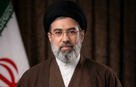 رهبر معظم انقلاب: مذاکرات حضوری آینده به معنای پذیرش نظر دشمن نخواهد بود