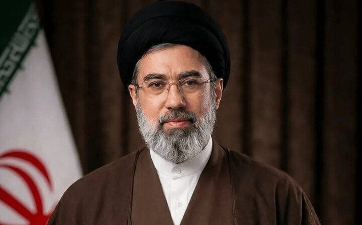 رهبر معظم انقلاب: مذاکرات حضوری آینده به معنای پذیرش نظر دشمن نخواهد بود