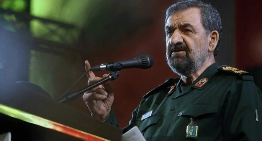 هشدار محسن رضایی به آمریکا؛ موضع عملیاتی ایران در خلیج فارس بازنگری شد